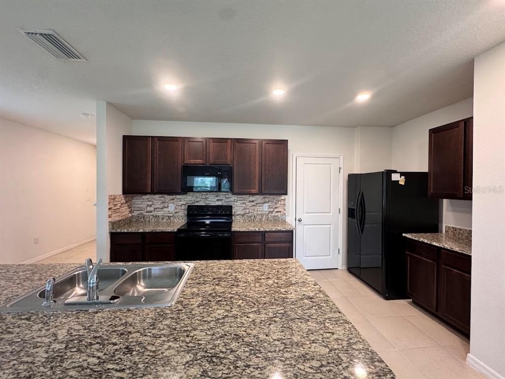 8086 Pelican Reed Circle - Photo 2
