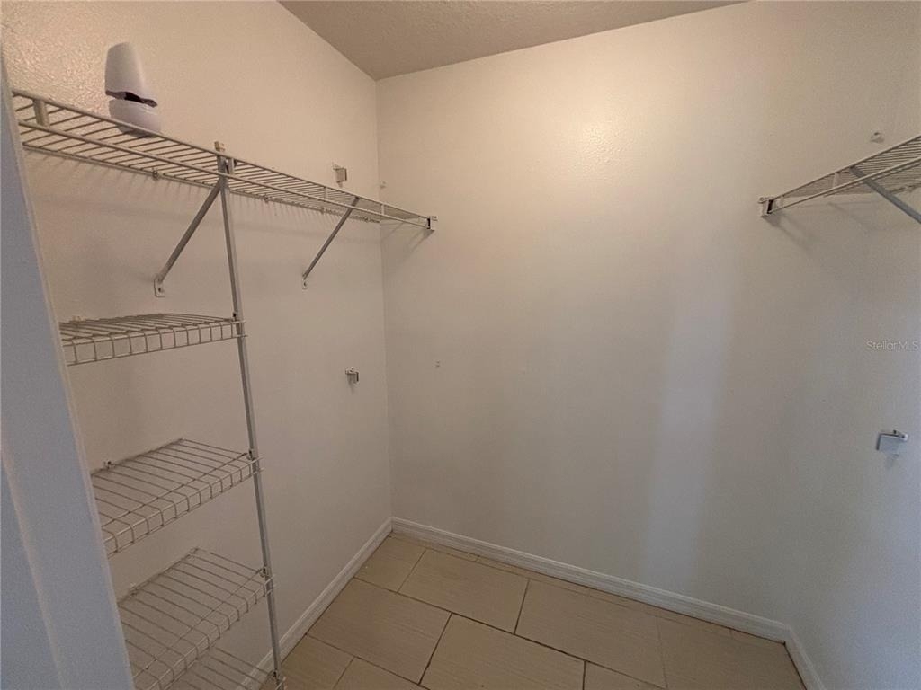 120 Spoonbill Court - Photo 9