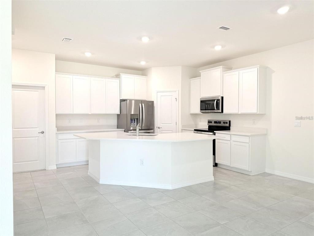 4730 Nw 39th Street Road - Photo 5