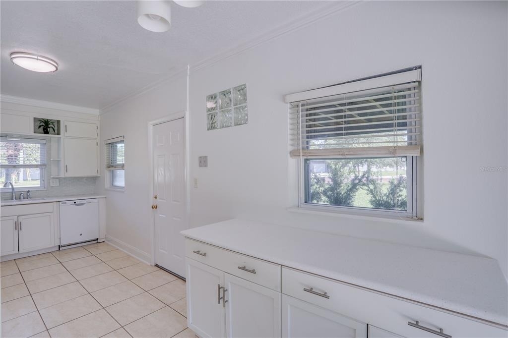 121 S Triplet Lake Drive - Photo 9