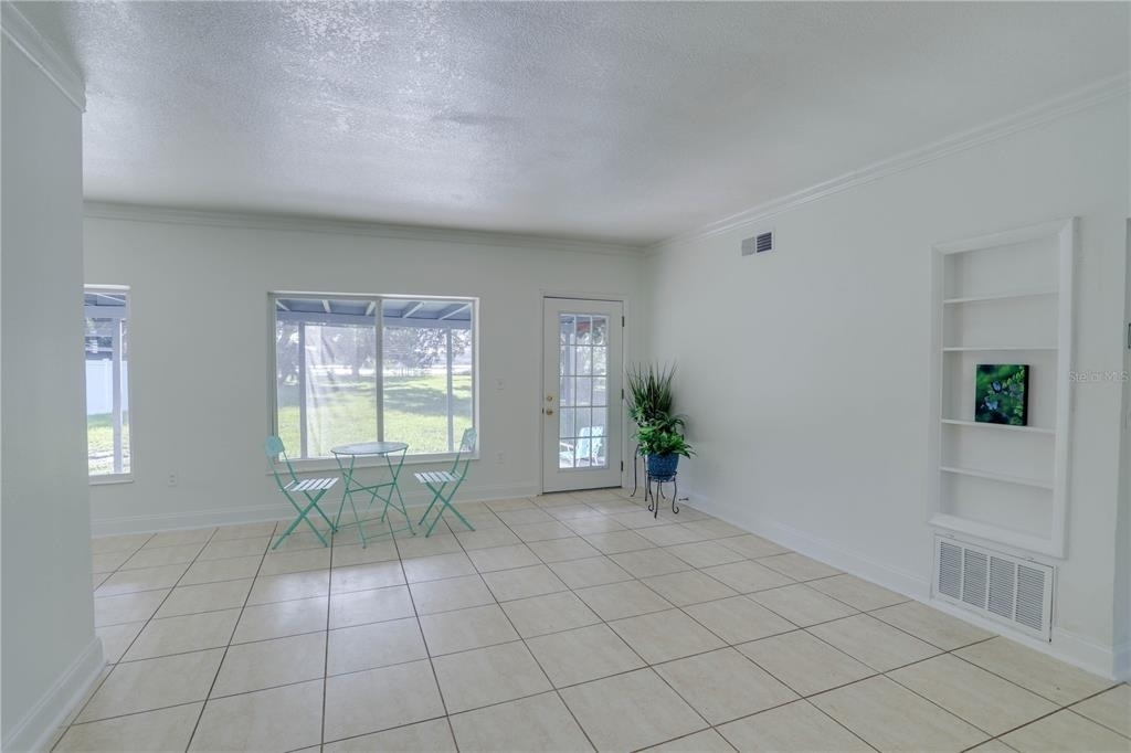 121 S Triplet Lake Drive - Photo 4