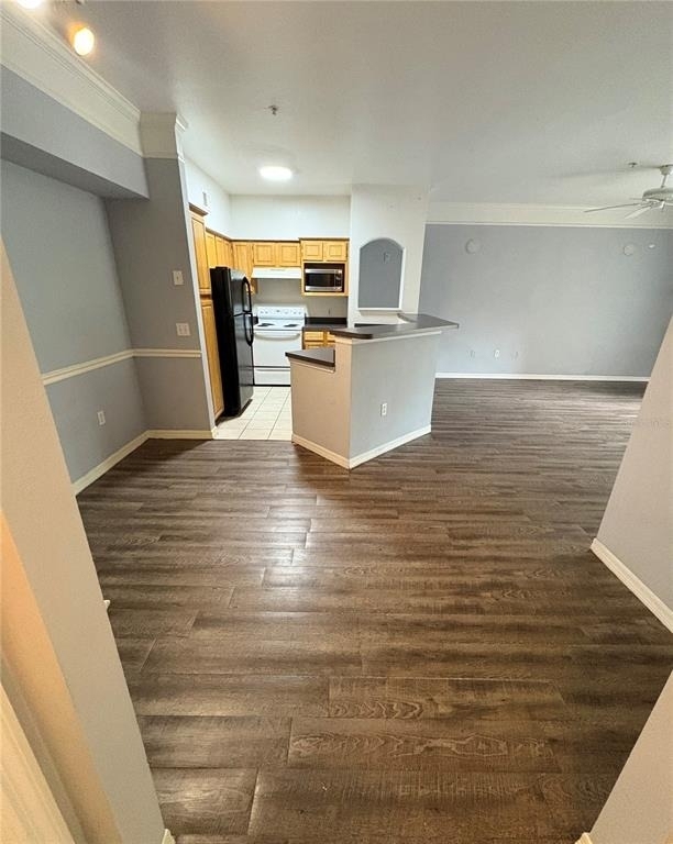 6412 Queens Borough Avenue - Photo 4