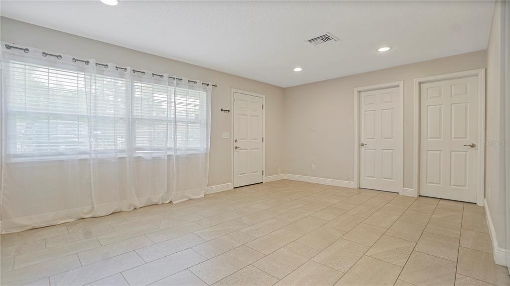 1517 N Grandview Street - Photo 7
