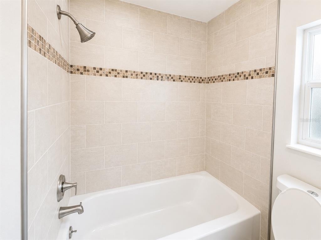 616 Ellendale Drive - Photo 10