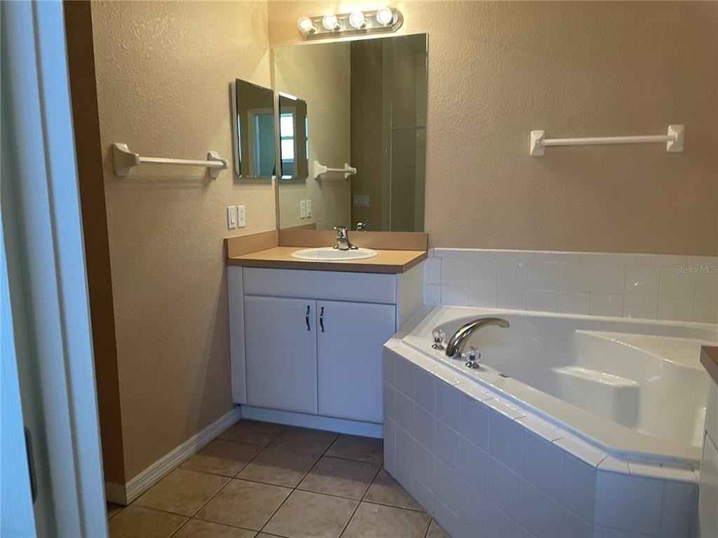 1818 Governor Avenue - Photo 10