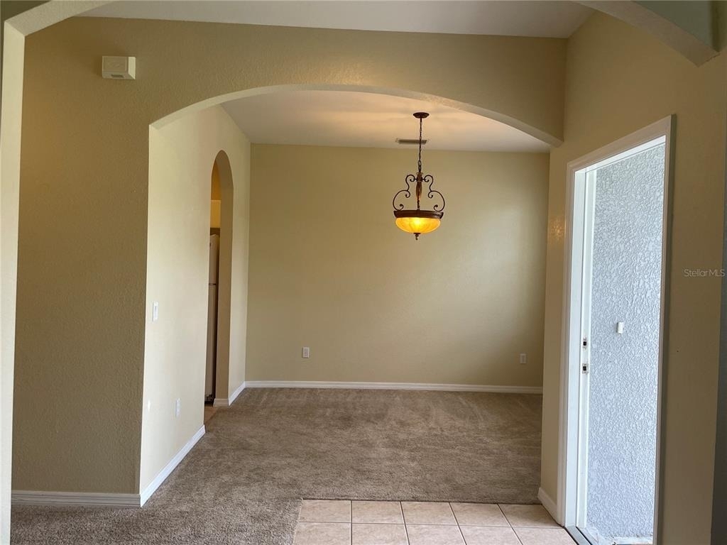 1818 Governor Avenue - Photo 4