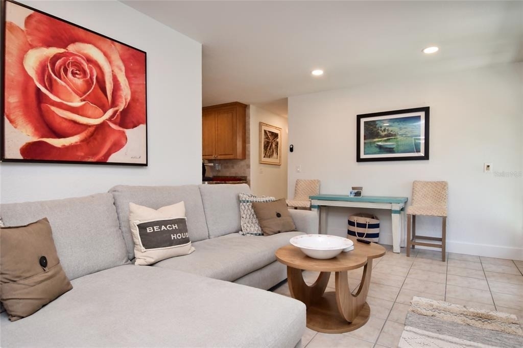 7037 Duke Street - Photo 4