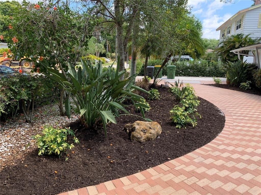 2436 Waldemere Street - Photo 3