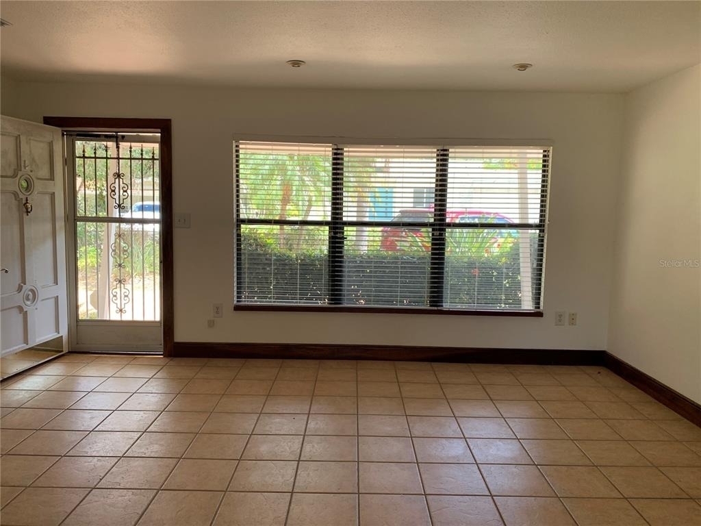 2436 Waldemere Street - Photo 4
