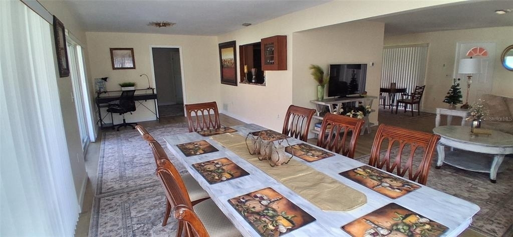 441 Rubens Drive E - Photo 8
