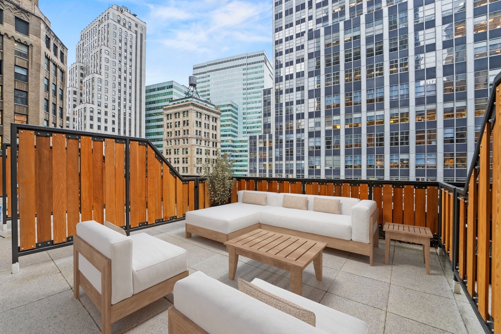 55 Broad Street - Photo 1