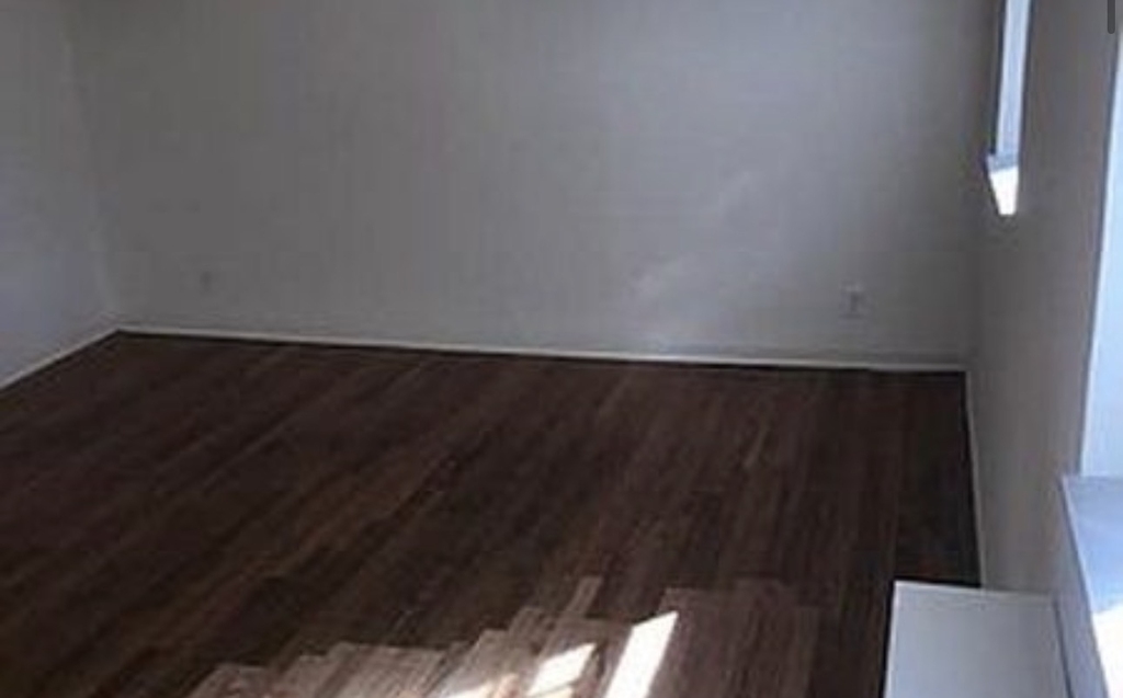77-32 Vleigh Place - Photo 5