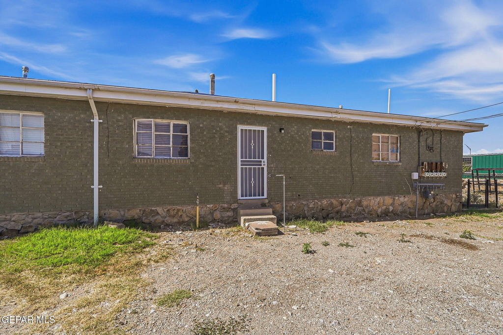 3912 Kemp Avenue - Photo 9