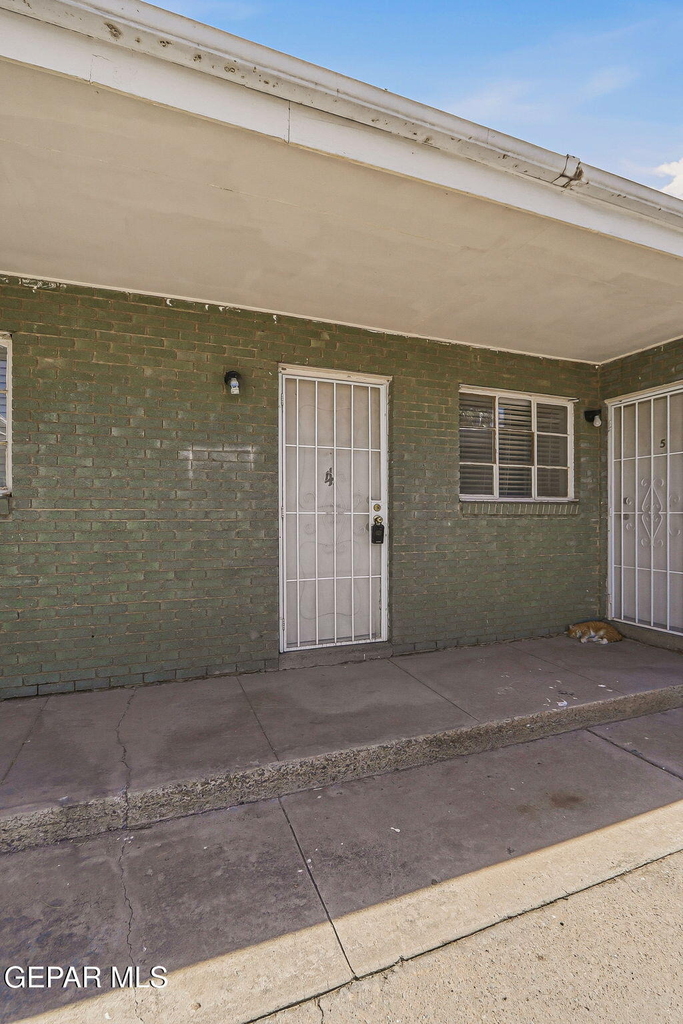 3912 Kemp Avenue - Photo 0