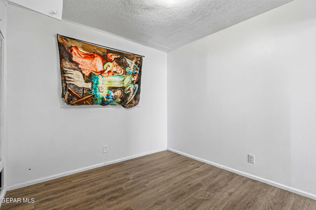 3912 Kemp Avenue - Photo 6