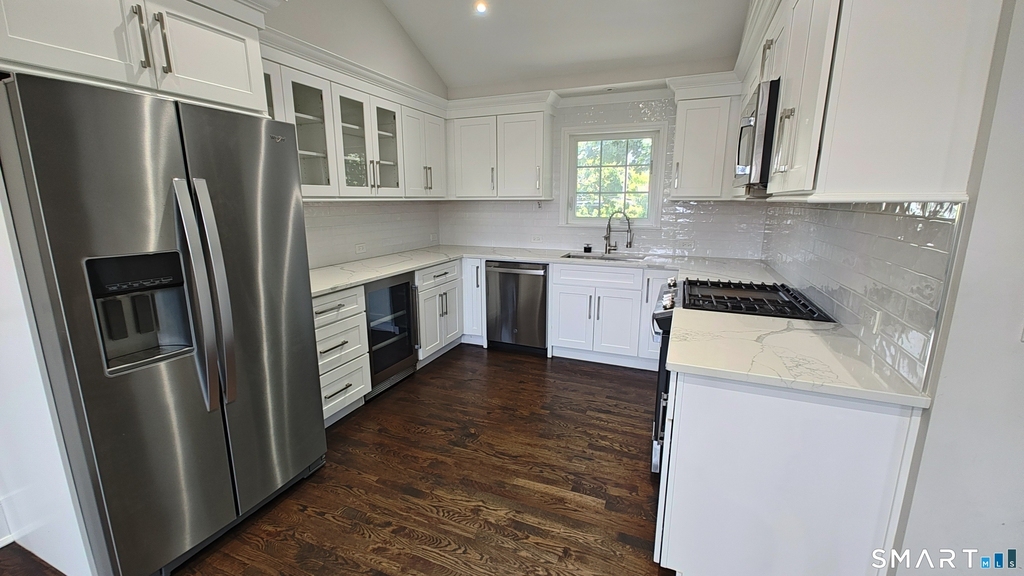 38 Poe Court - Photo 2