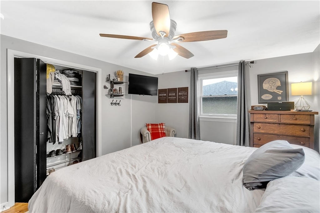 2412 Cathedral Dr - Photo 17