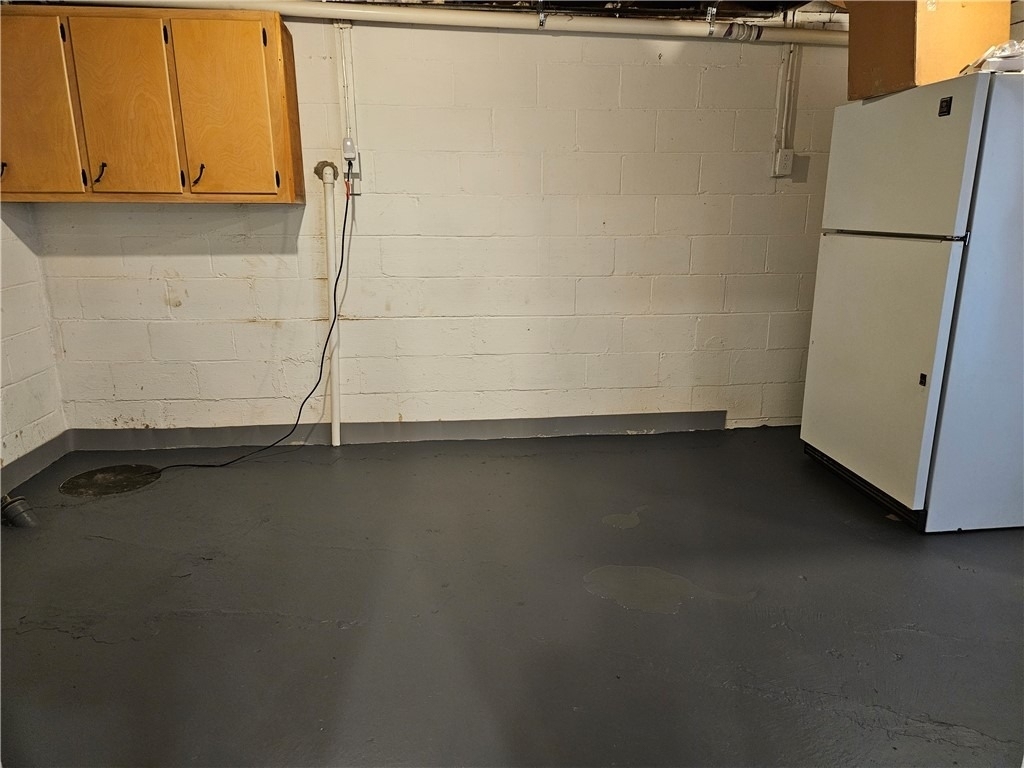 2412 Cathedral Dr - Photo 26