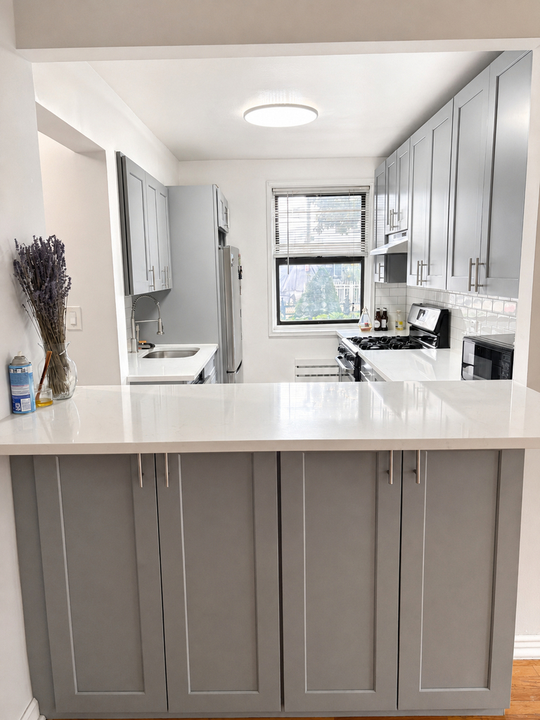 131-11 Kew Gardens Road - Photo 3