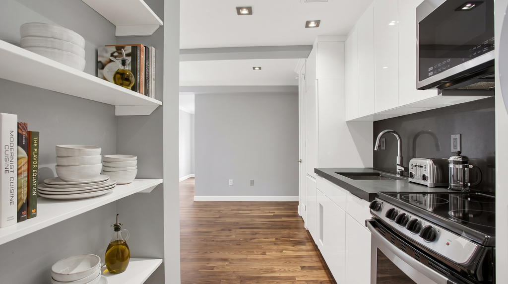 2100 2nd Avenue - Photo 2