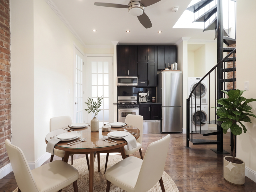 314 East 106th Street - Photo 1