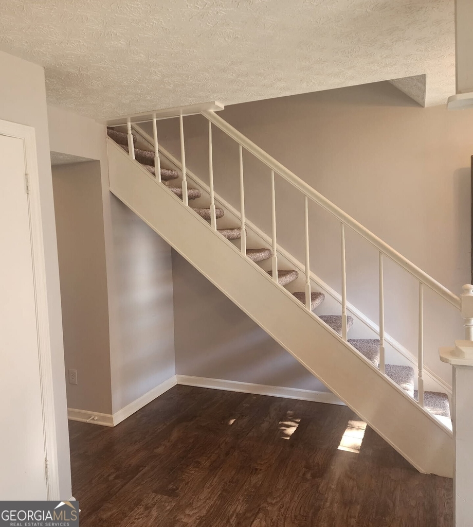 6572 Sleepy Hollow Lane - Photo 3