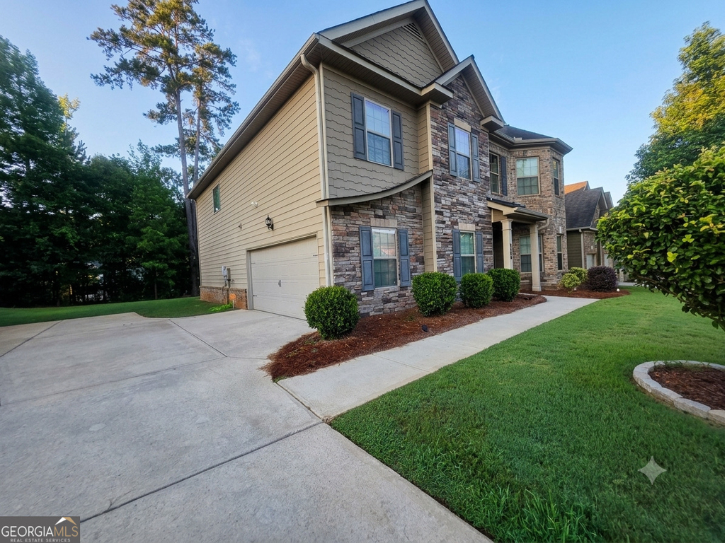 165 Regency Place - Photo 1