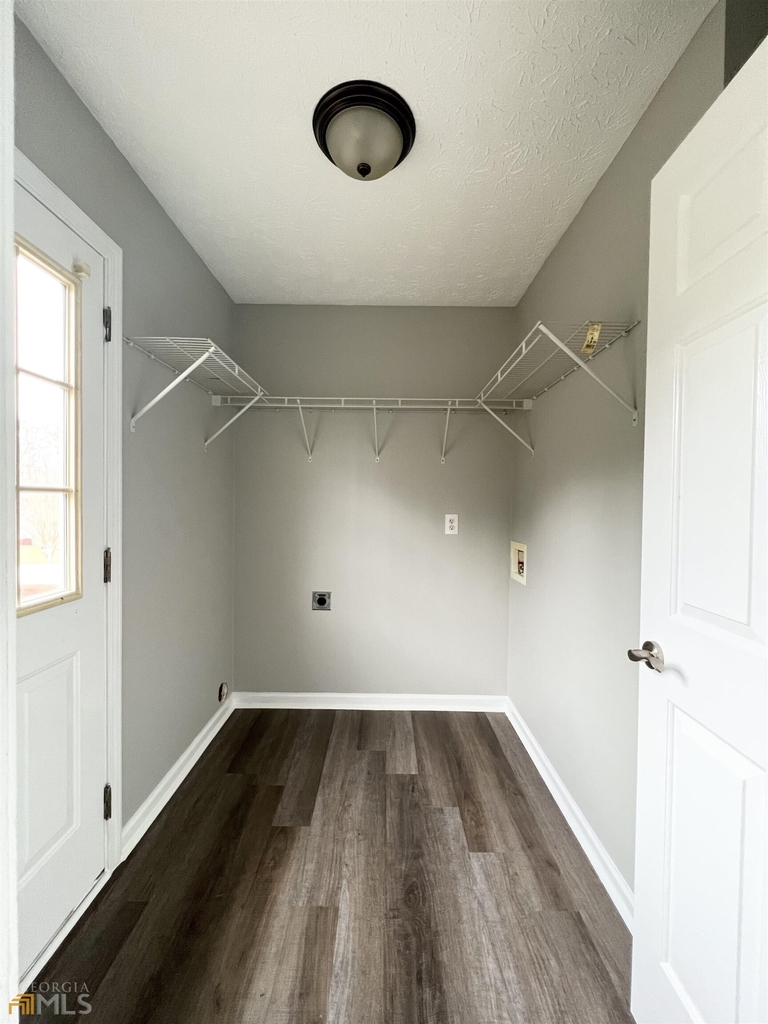 397 Pleasant Way - Photo 5