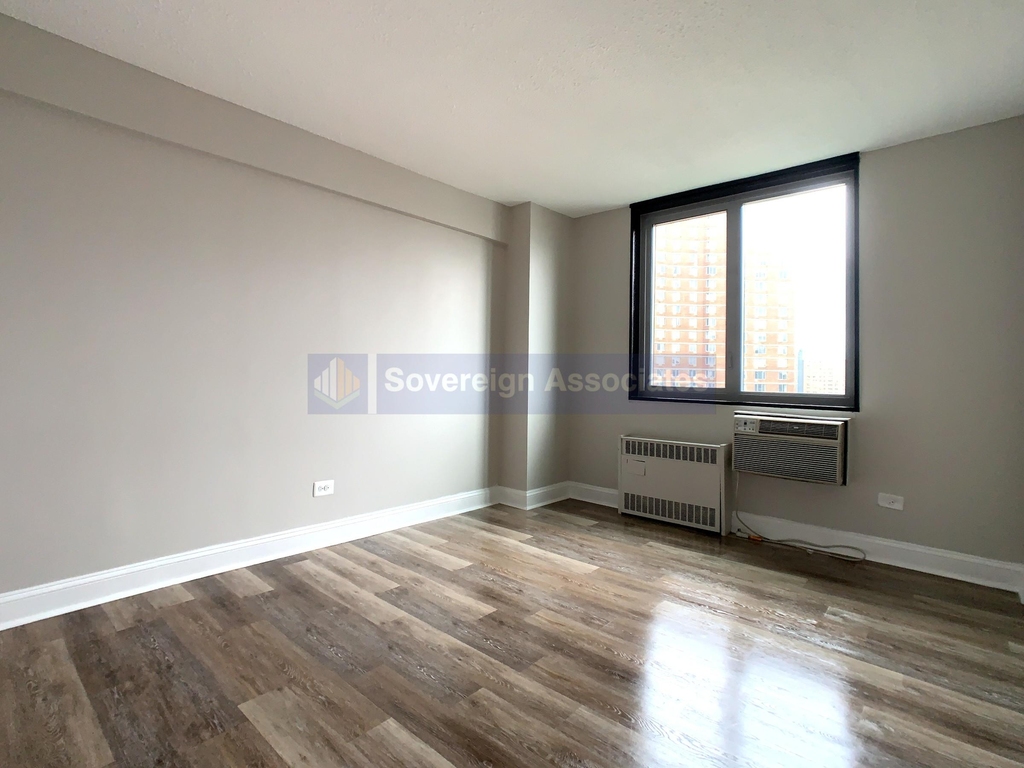 3333 Broadway - Photo 7