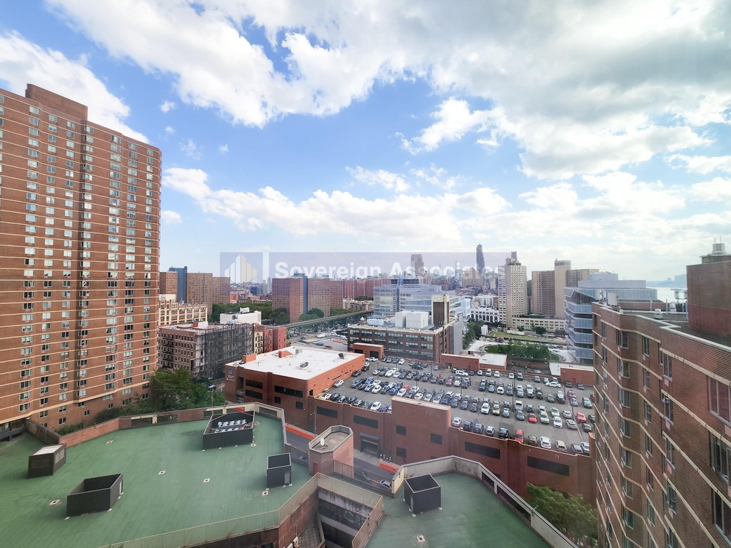 3333 Broadway - Photo 9