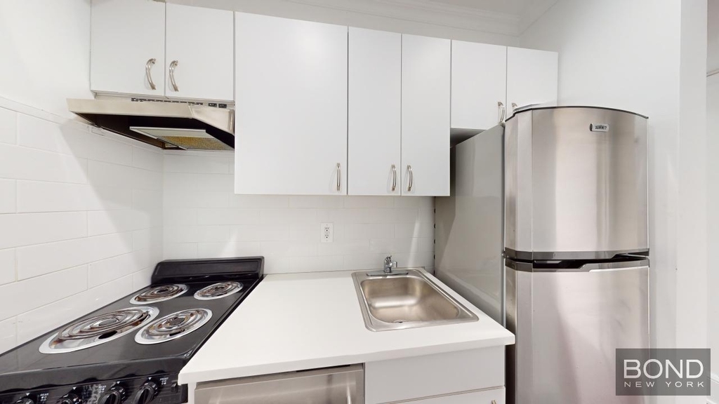 West 73rd Street - Photo 1