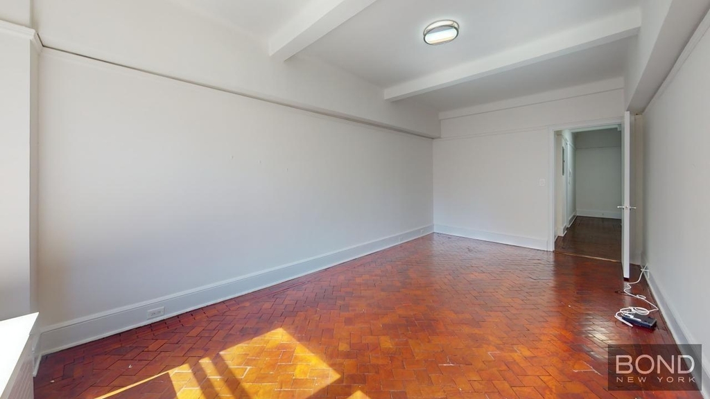 West 73rd Street - Photo 5