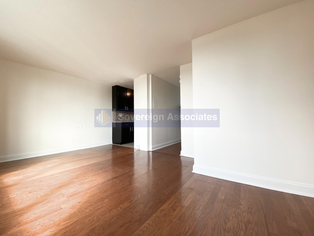 3333 Broadway - Photo 1