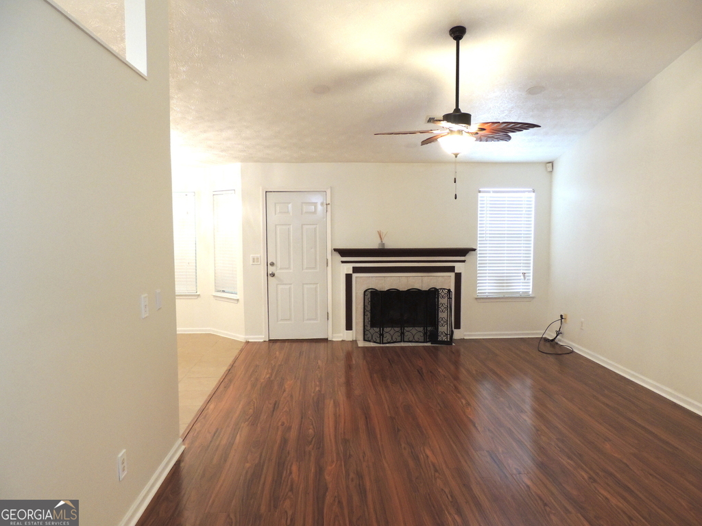 260 Mountainview Drive - Photo 2