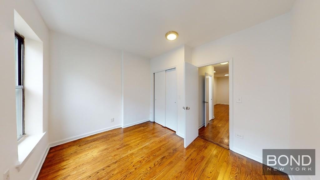 East 89th Street - Photo 0