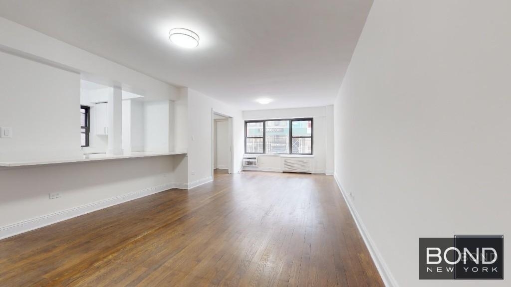 East 57th Street - Photo 0