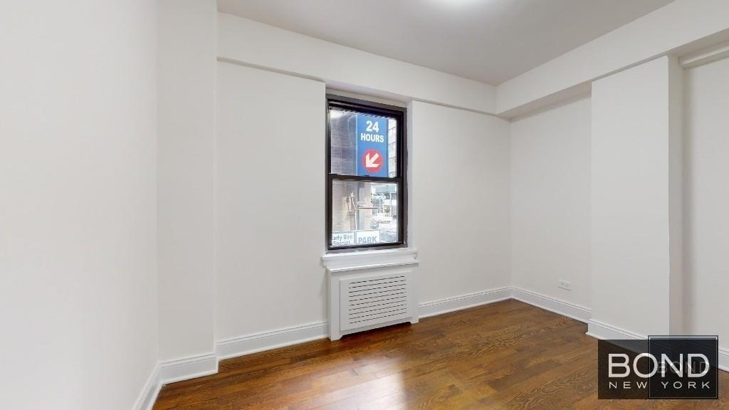 East 57th Street - Photo 4