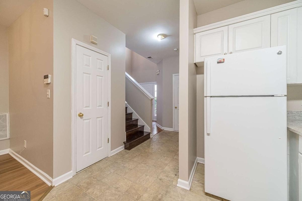 1191 Primrose View Circle - Photo 6