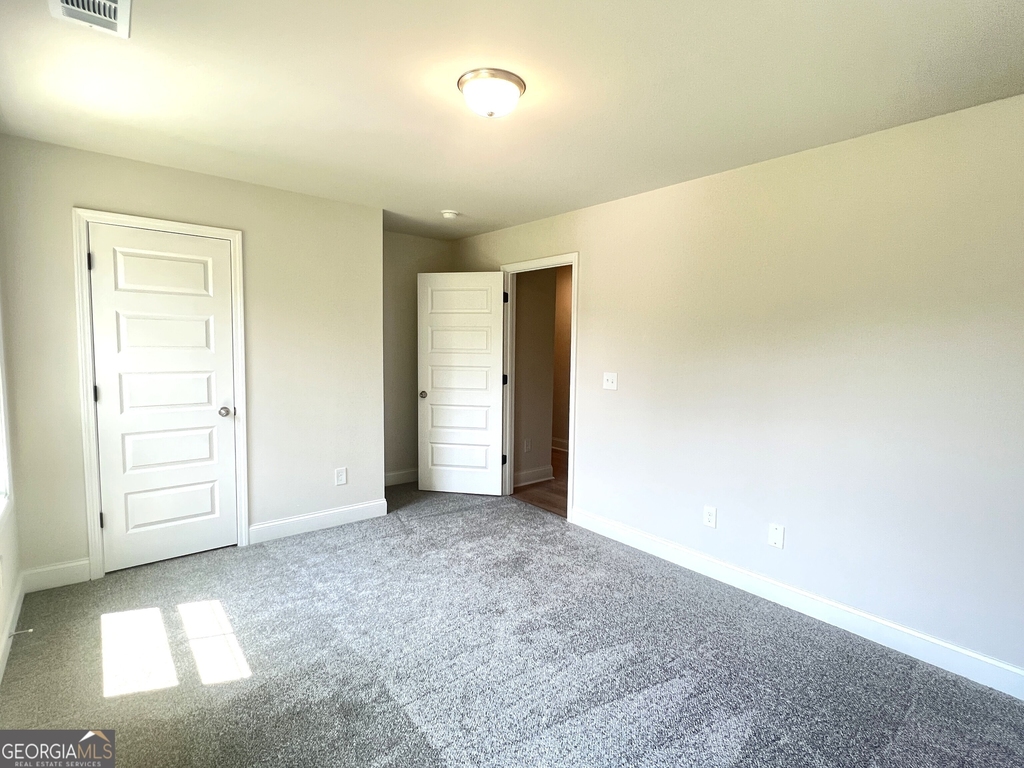176 Country World Drive - Photo 32