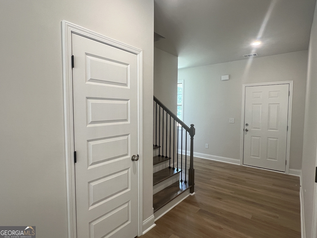 176 Country World Drive - Photo 3