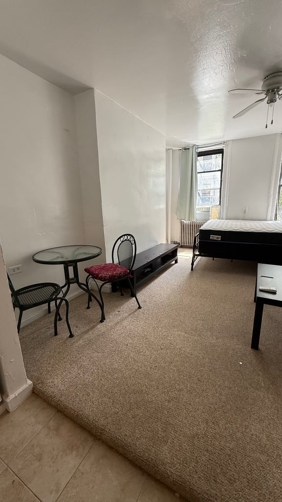 424 East 11th Street - Photo 1