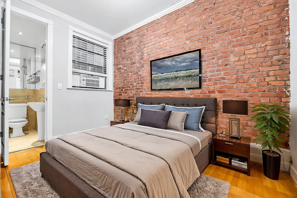 Copy of 127 East 7th Street, Unit 4c - Photo 0