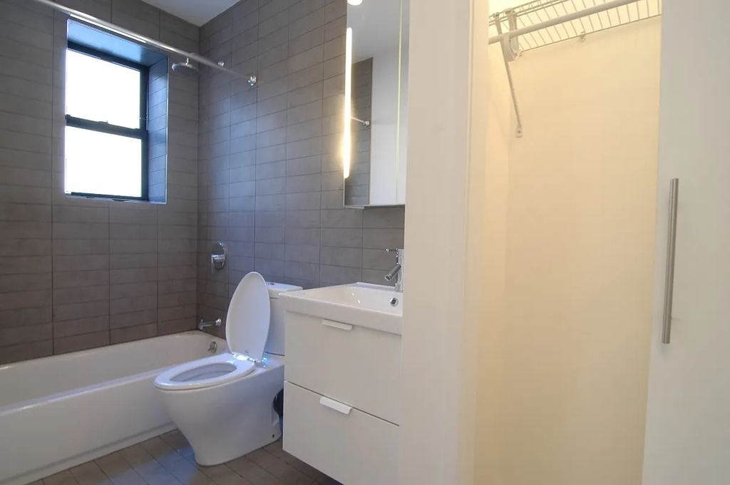 27 Brooklyn Avenue - Photo 11