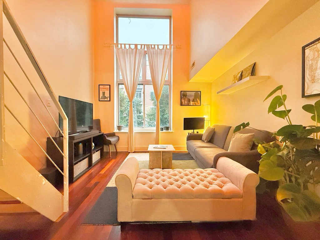 16 Meserole Street - Photo 0