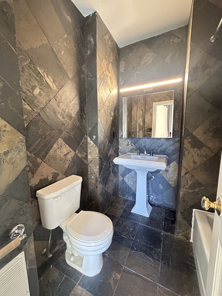 113 East 31st Street - Photo 10