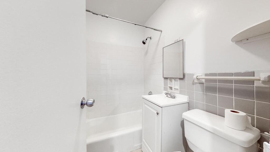 257 East 61st Street - Photo 1