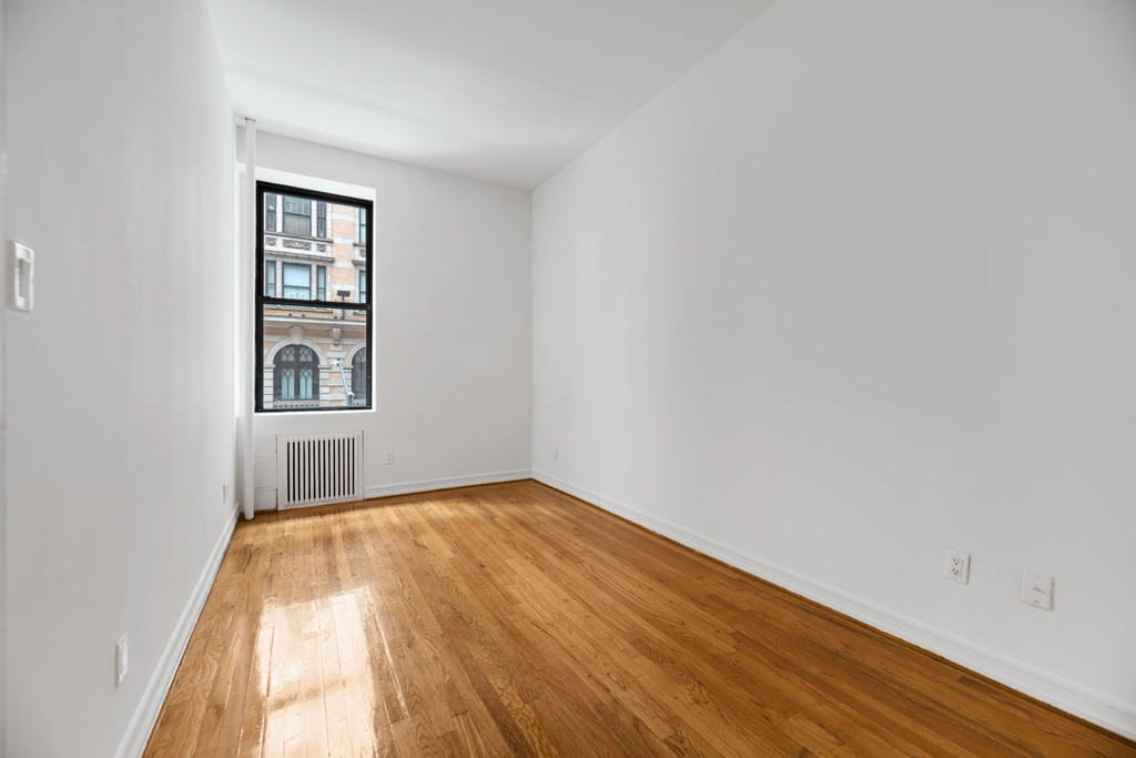 121 Madison Avenue - Photo 4
