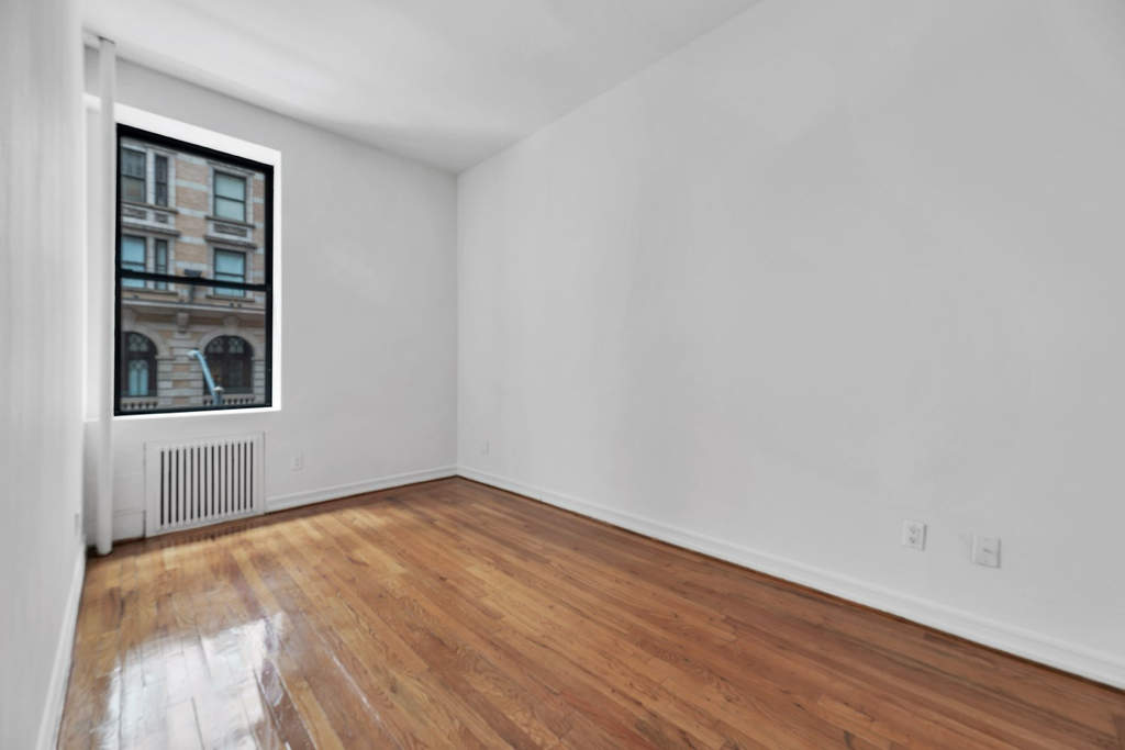 121 Madison Avenue - Photo 3