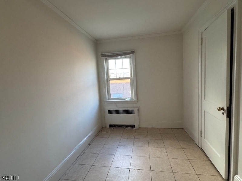 28 Knopf St - Photo 2