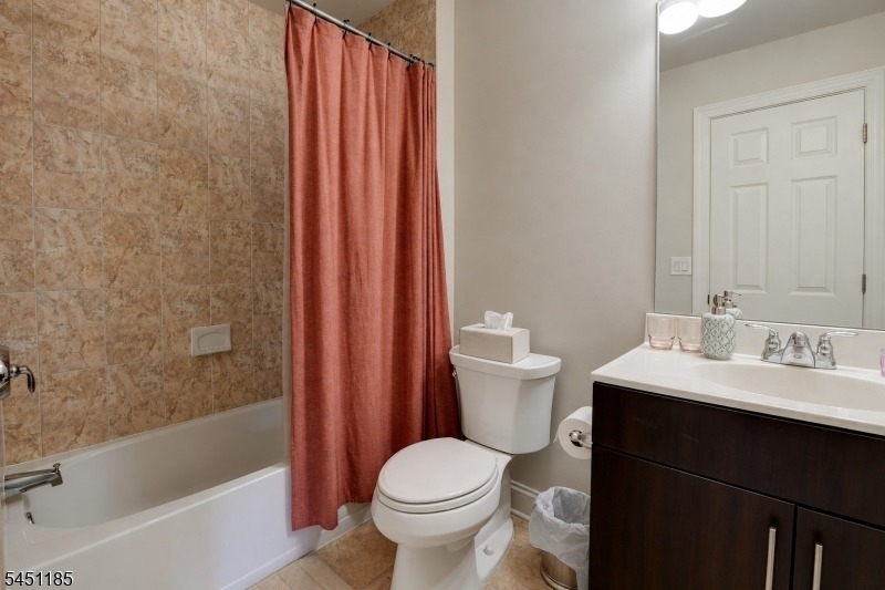 50 Bloomfield Ave - Photo 18